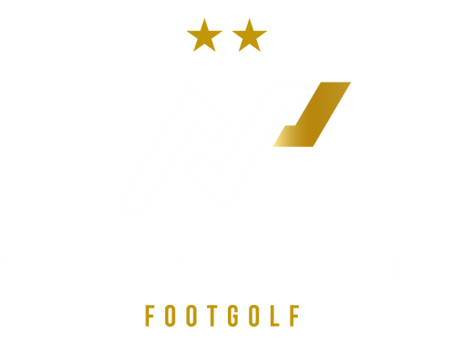 Logo combinant les lettres N et P blanches avec dégradé doré, deux étoiles dorées, nom et Footgolf.